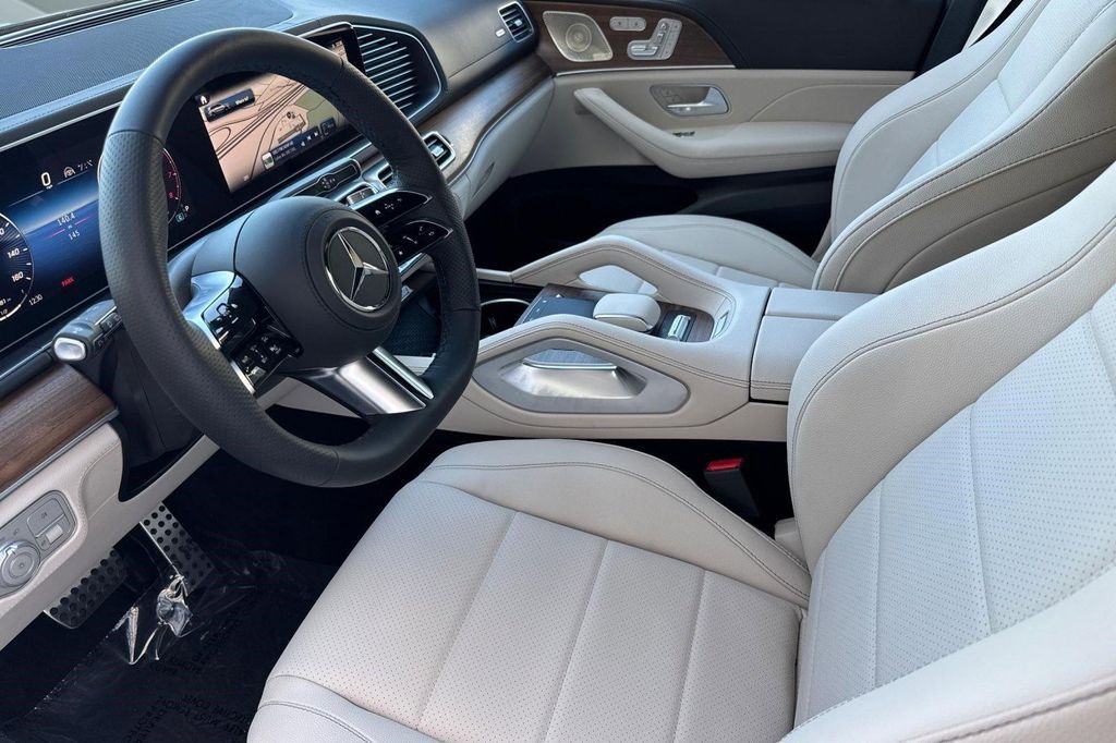 صورة 4 لـ 2026 Mercedes-BENZ GLS