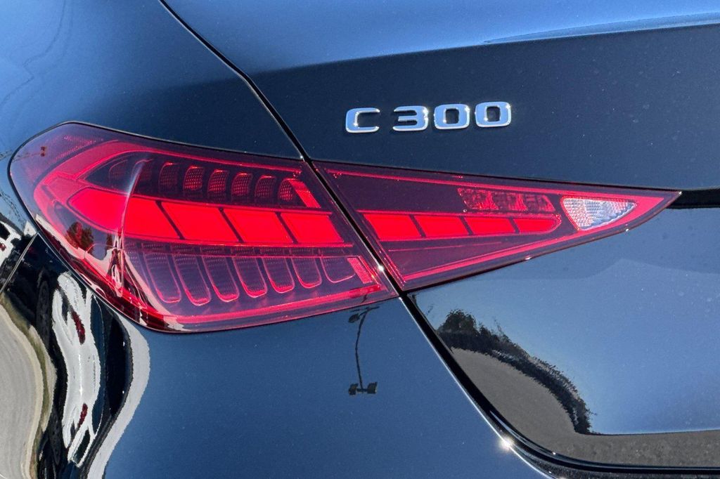 2026 Mercedes-BENZ C-CLASS — миниатюра 23
