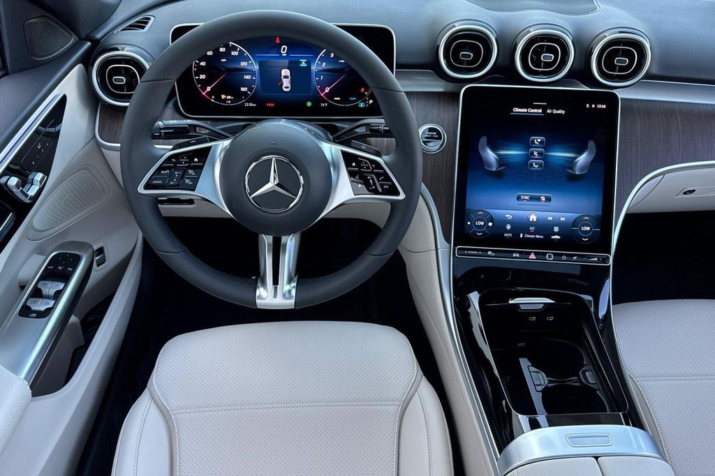2026 Mercedes-BENZ C-CLASS — миниатюра 26