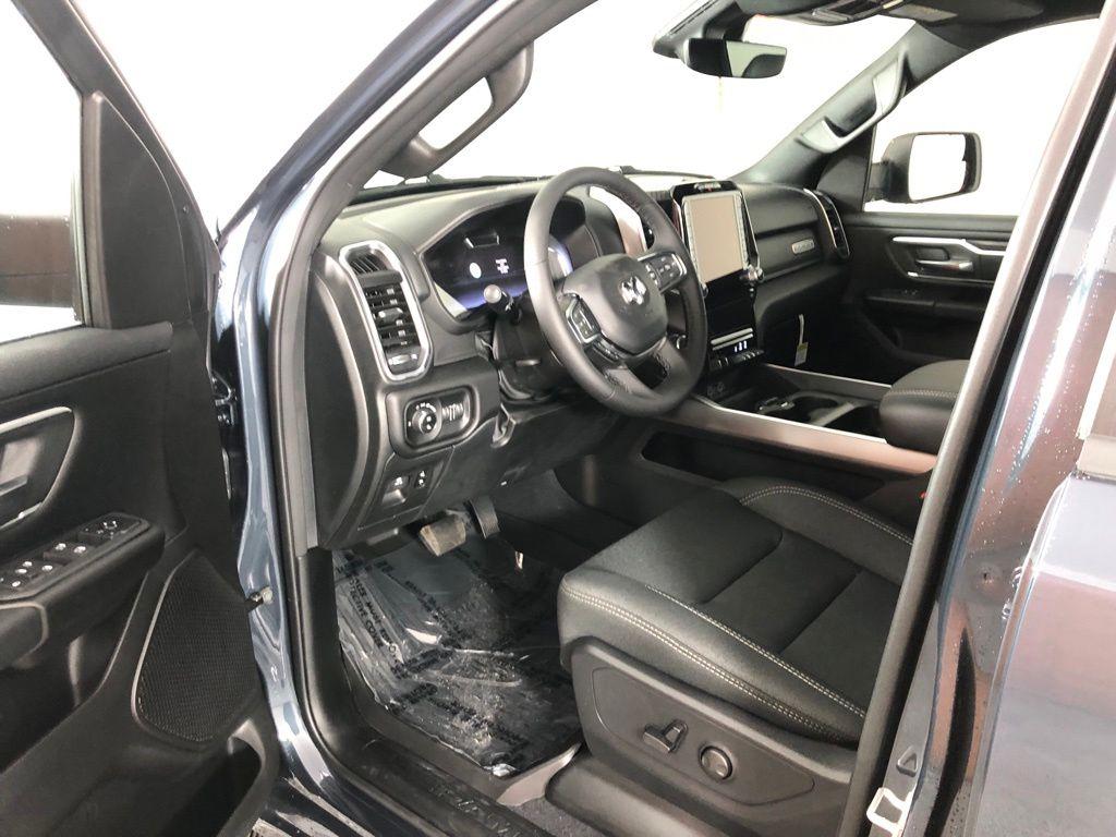 صورة 8 لـ 2026 RAM 1500 BIG HORN