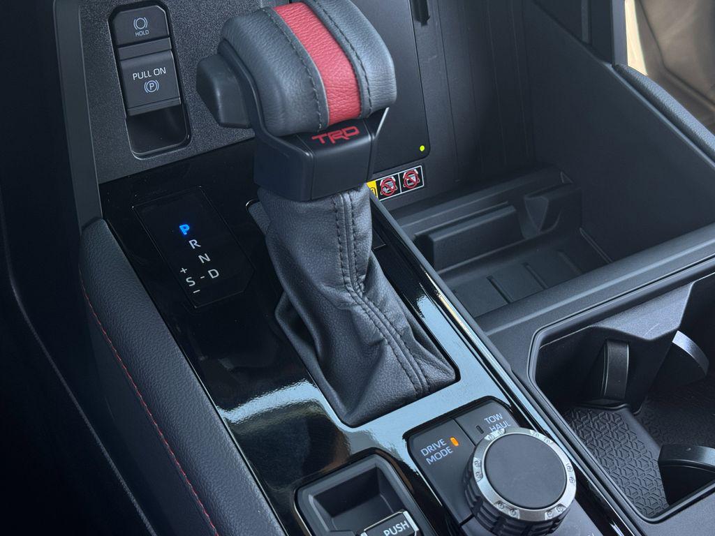 صورة مصغرة 19 لـ 2026 Toyota TUNDRA HYBRID TRD PRO