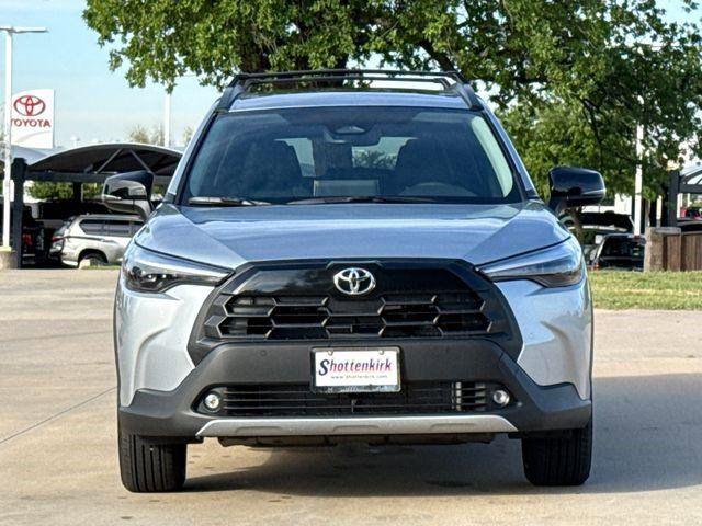 TOYOTA COROLLA CROSS - 2