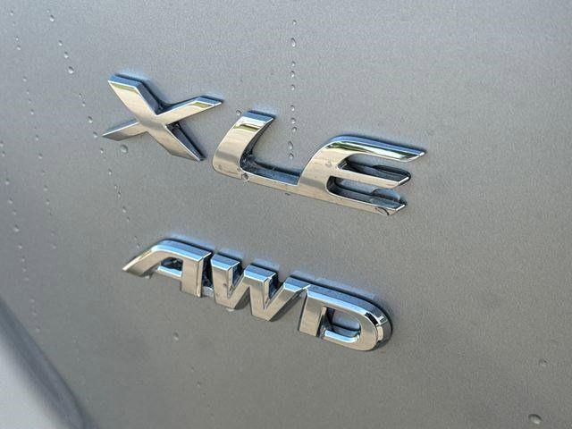 TOYOTA COROLLA CROSS - 10