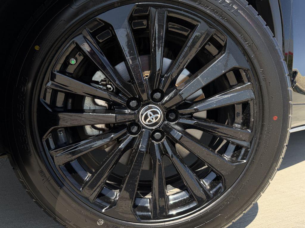 صورة 9 لـ 2024 Toyota HIGHLANDER XSE