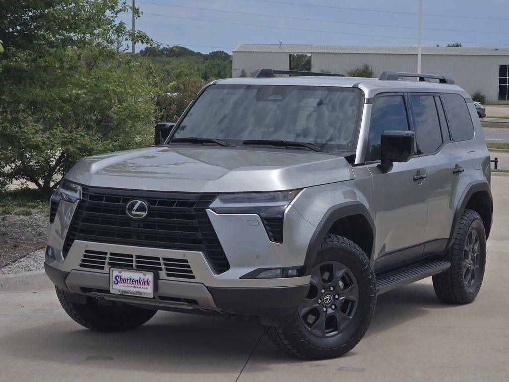 2024 Lexus GX 550 OVERTRAIL+ photo 2