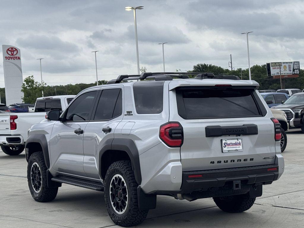 TOYOTA 4RUNNER - 4