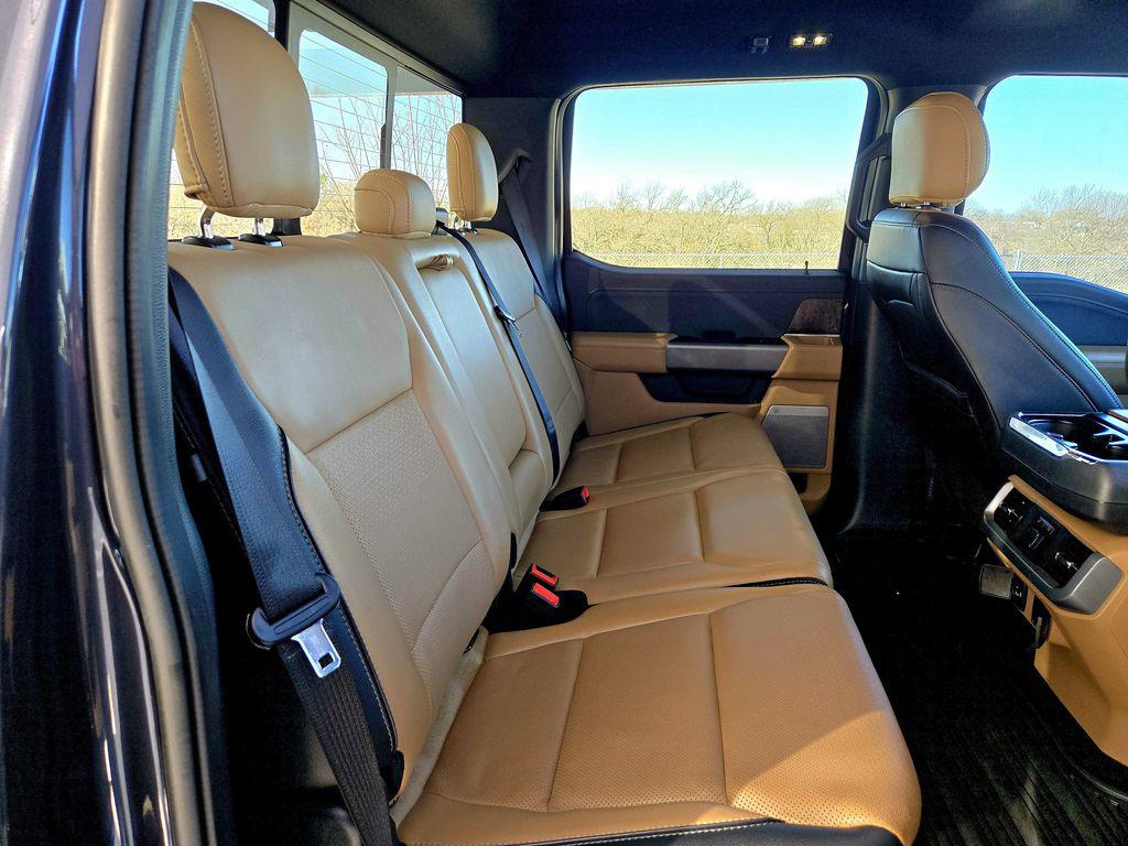 صورة مصغرة 30 لـ 2021 FORD F-150 LARIAT