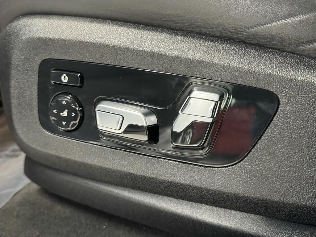 صورة 49 لـ 2021 BMW X6 M SPORTS ACTIVITY COUPE