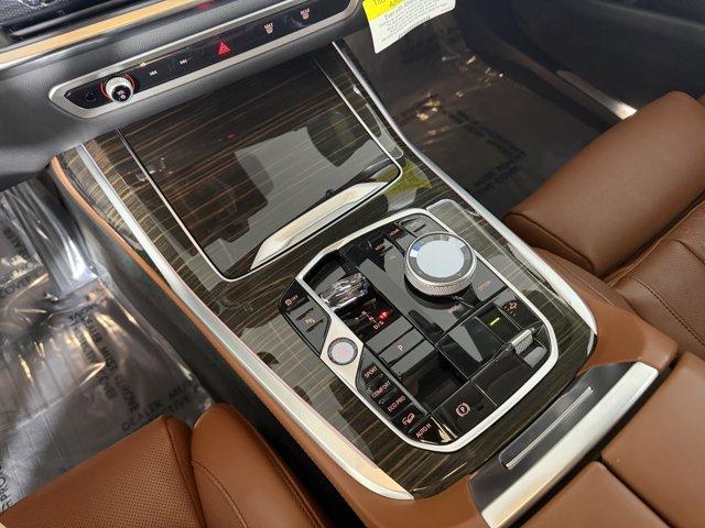 صورة مصغرة 12 لـ 2025 BMW X7 XDRIVE40I