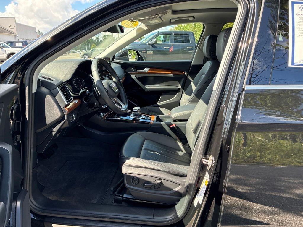 صورة 10 لـ 2023 AUDI Q5 40 PREMIUM