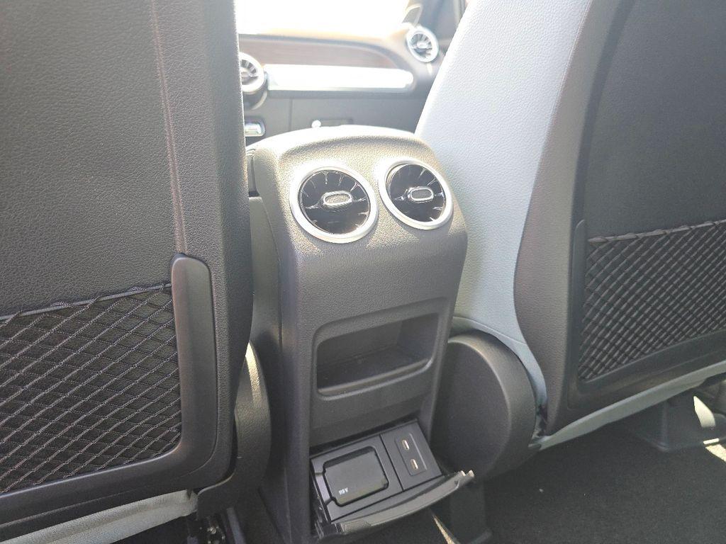 صورة مصغرة 26 لـ 2026 Mercedes-BENZ GLB