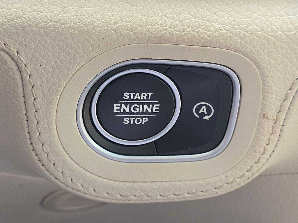 2025 Mercedes-BENZ GLS 缩略图 38