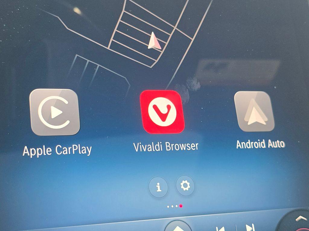 MERCEDES-BENZ GLC - 5