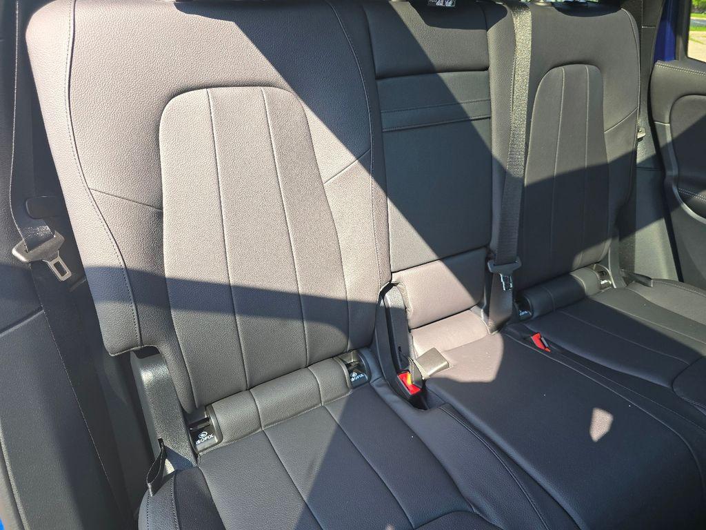 2026 Mercedes-BENZ GLB 缩略图 21