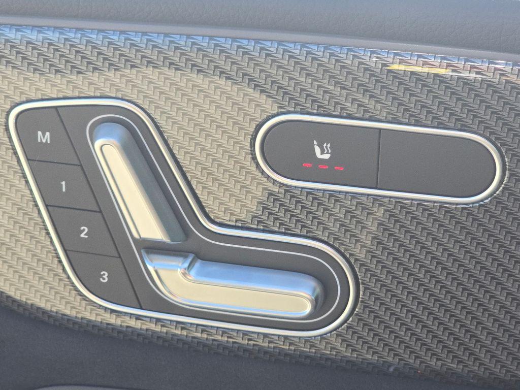 MERCEDES-BENZ GLB-CLASS AMG - 6