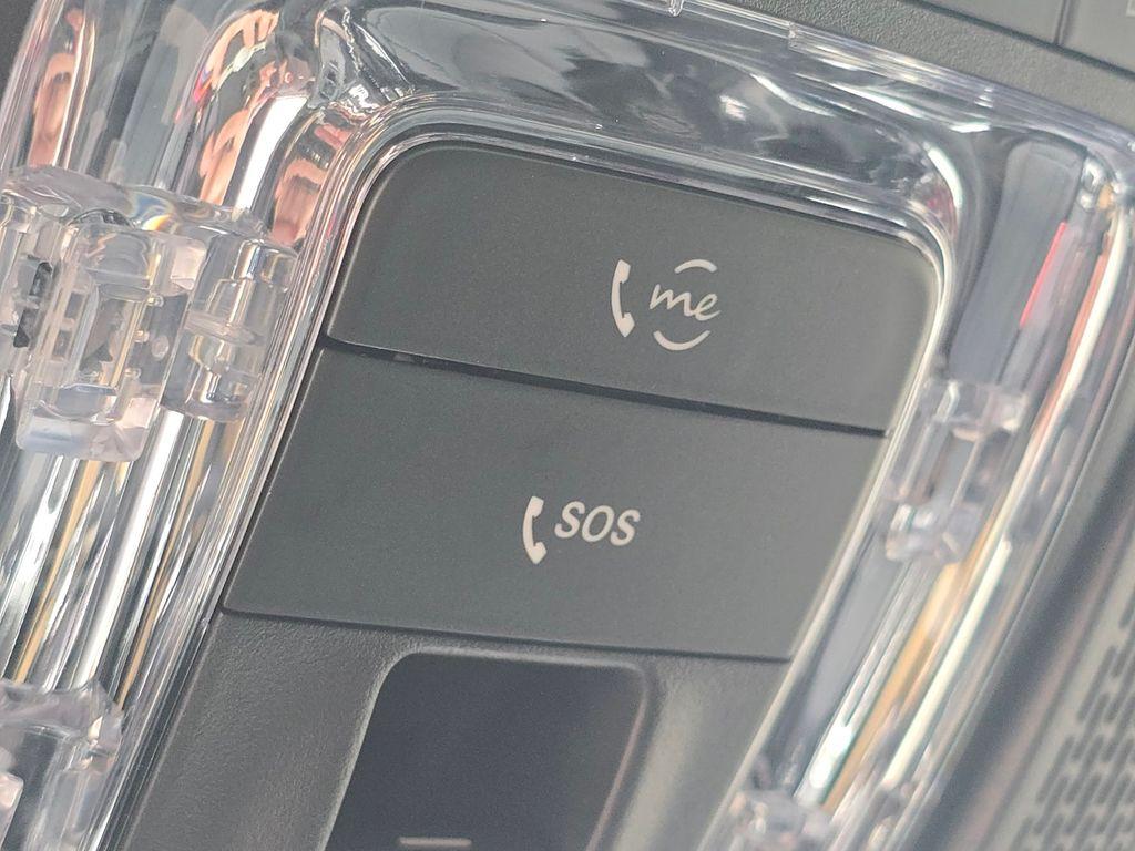 MERCEDES-BENZ GLA - 8