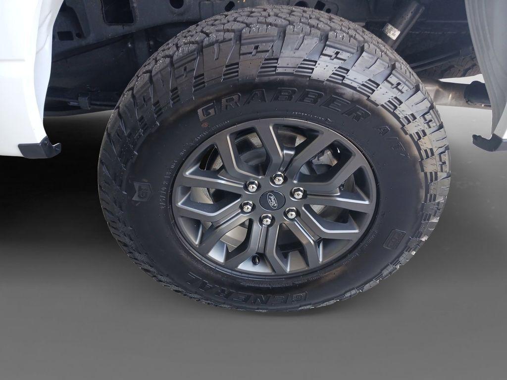 FORD F-150 TREMOR - 8