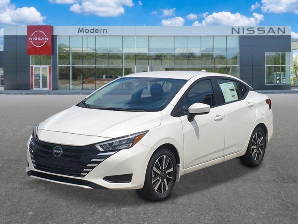 New 2025 Nissan Versa 1.6 SV