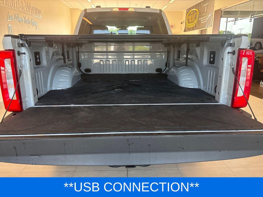 2025 FORD F-250 XLT photo 10