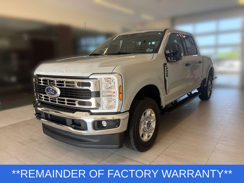 2025 FORD F-250 XLT photo 4