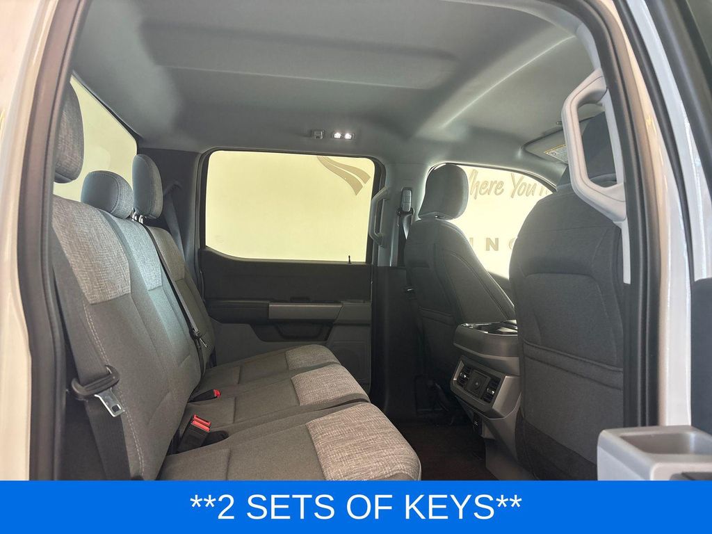 2025 FORD F-250 XLT photo 9