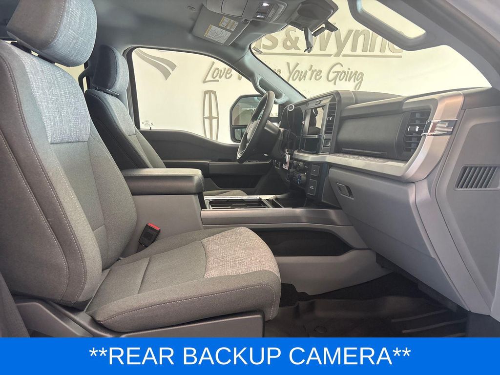 2025 FORD F-250 XLT photo 7