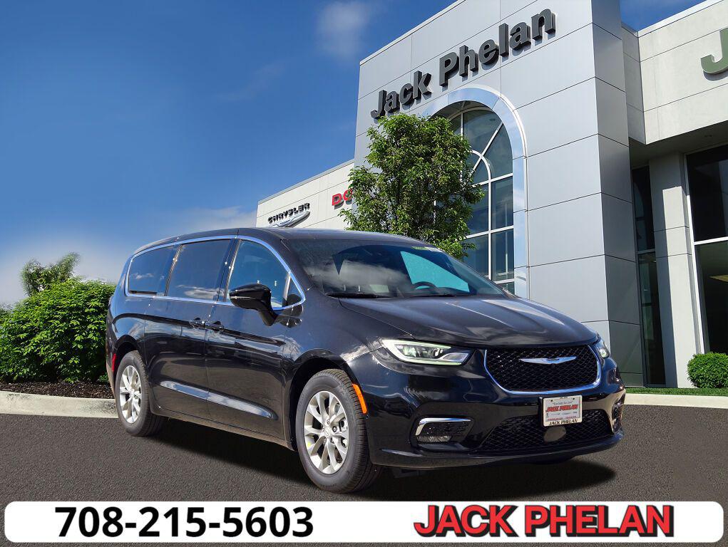 New 2026 Chrysler Pacifica Limited