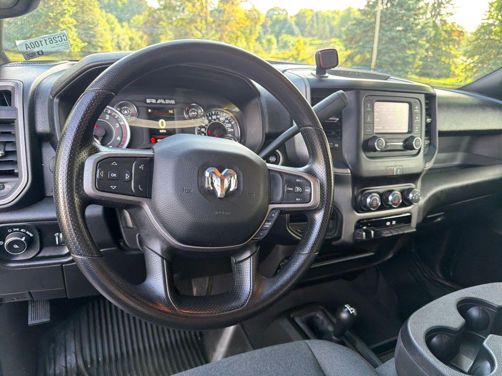 2024 RAM 3500 TRADESMAN CREW CAB 4X4 8' BOX — фото 15