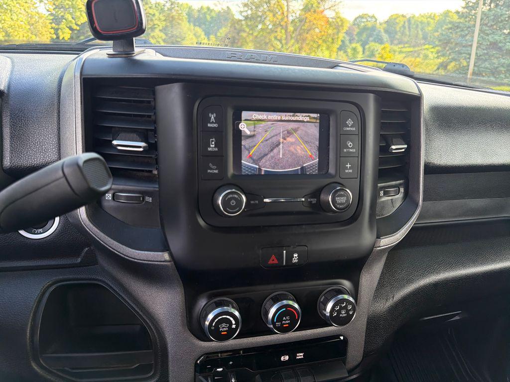 2024 RAM 3500 TRADESMAN CREW CAB 4X4 8' BOX — фото 20