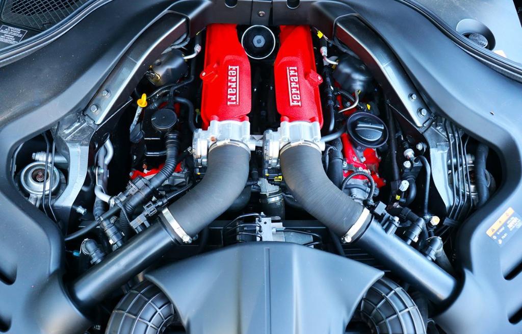 صورة 73 لـ 2020 Ferrari PORTOFINO BASE