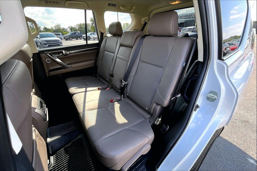 صورة مصغرة 24 لـ 2023 Lexus GX 460 LUXURY