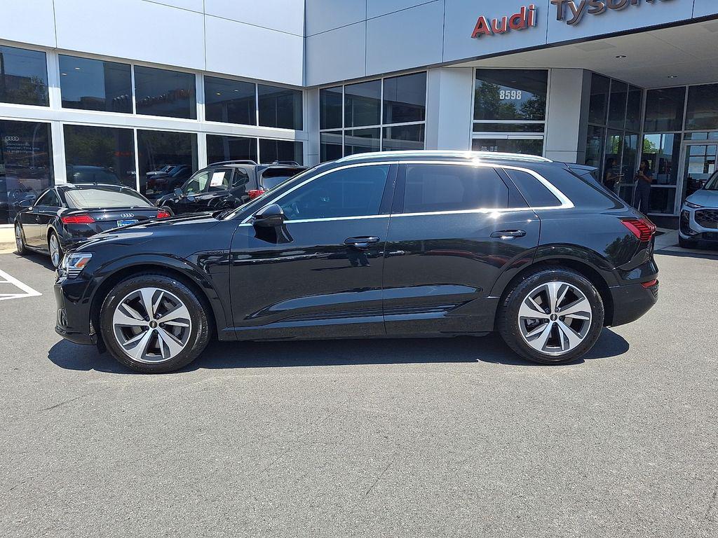 صورة 7 لـ 2024 AUDI Q8 E-TRON PREMIUM PLUS