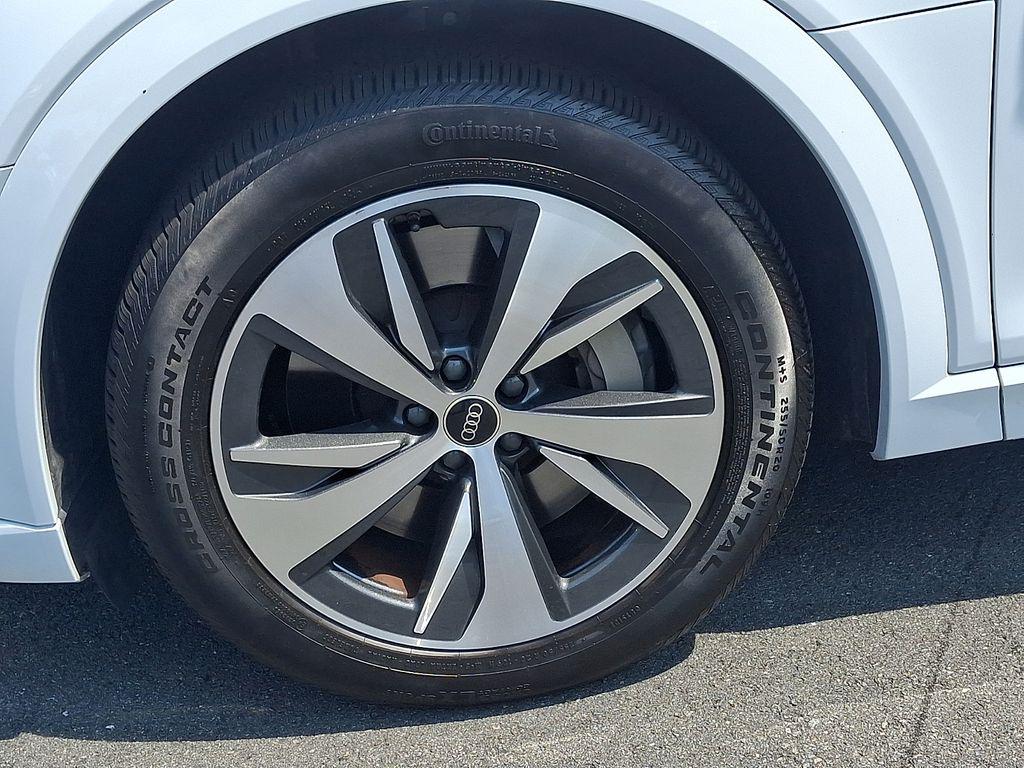 صورة 8 لـ 2024 AUDI Q8 E-TRON PRESTIGE