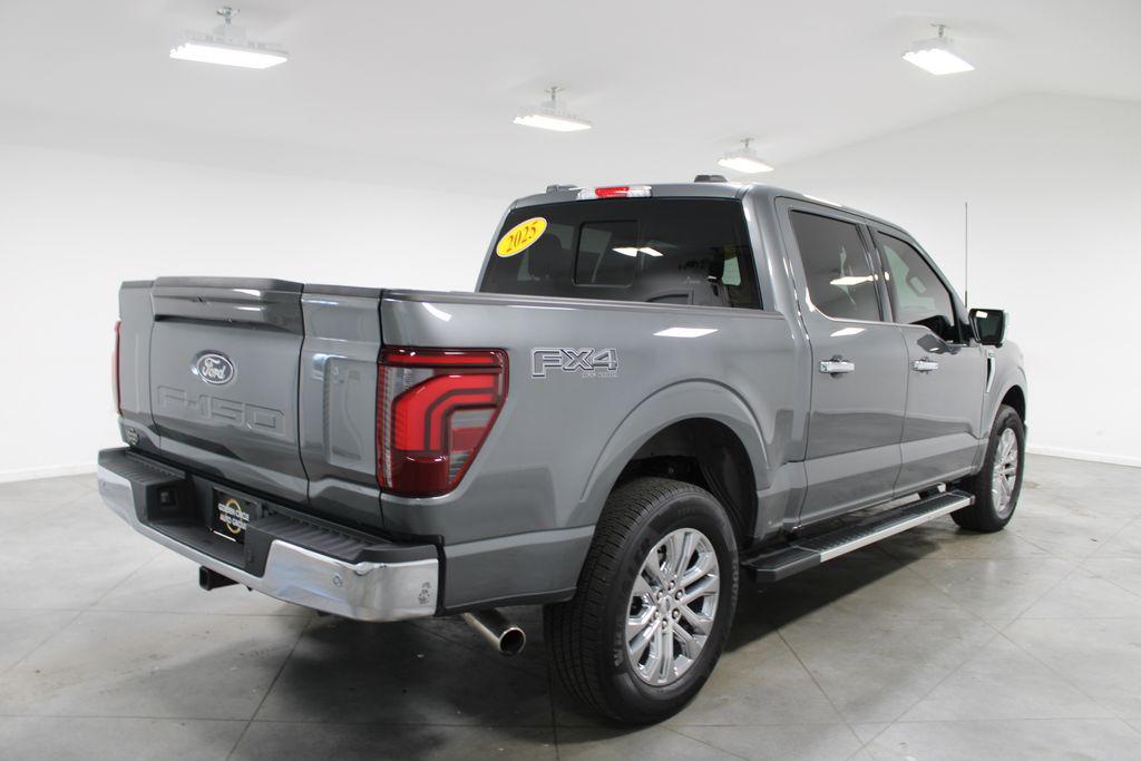 صورة 9 لـ 2025 FORD F-150 LARIAT