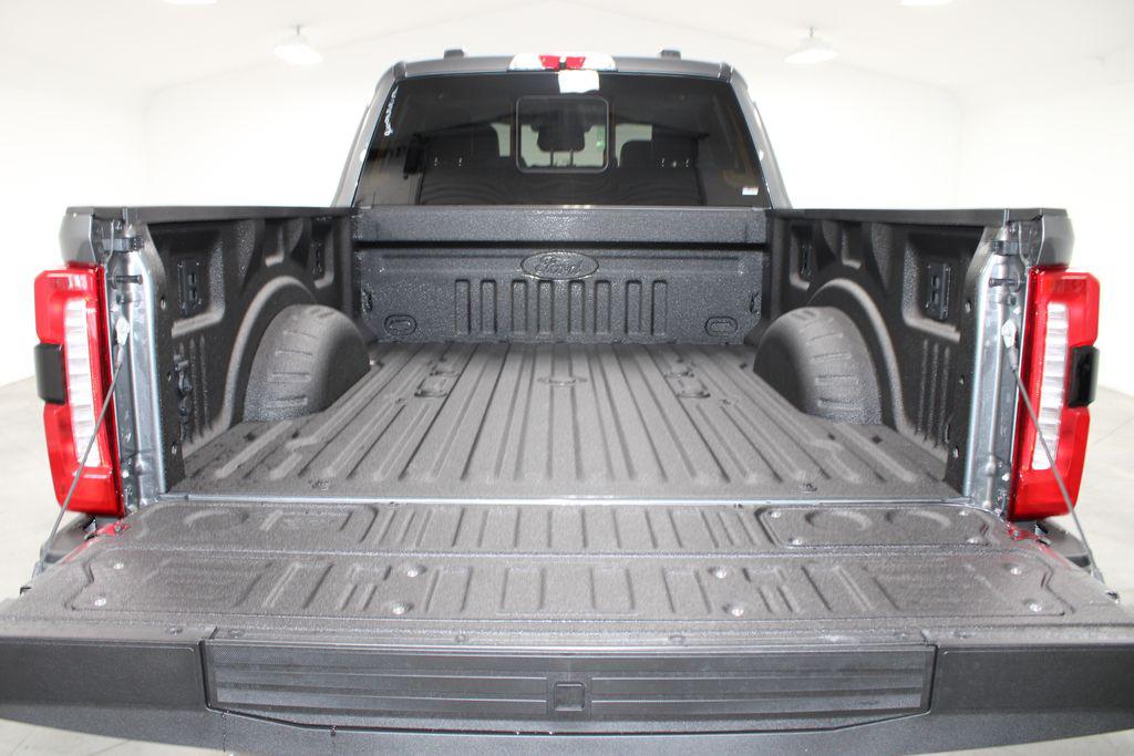 2026 FORD F-250 LARIAT — миниатюра 18