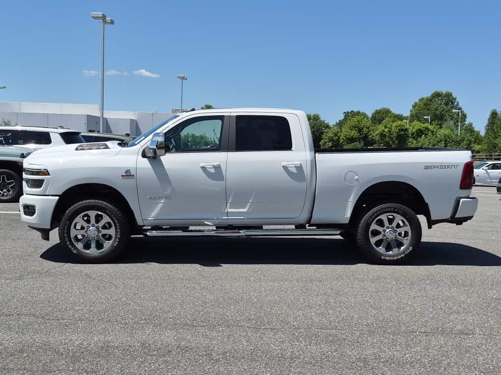 صورة 5 لـ 2026 RAM 2500 LARAMIE CREW CAB 4X4 6'4' BOX