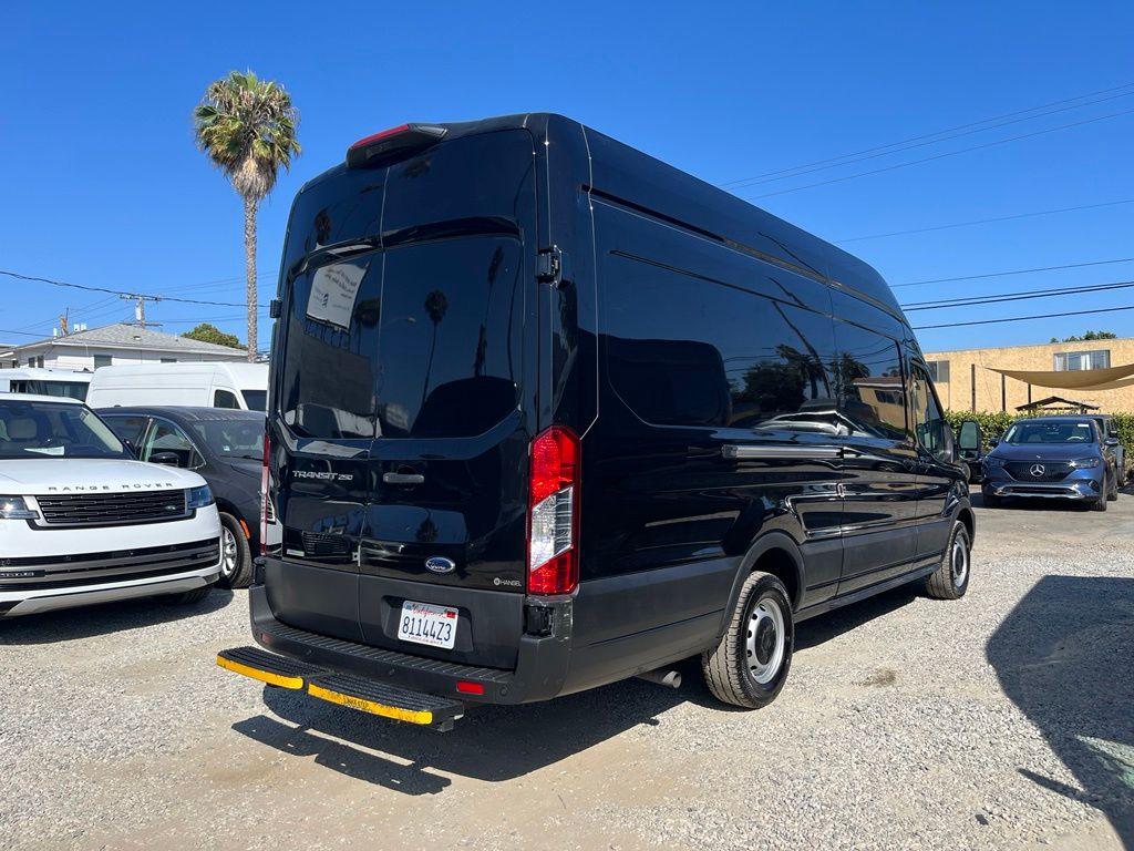 صورة 5 لـ 2023 FORD TRANSIT-250 BASE