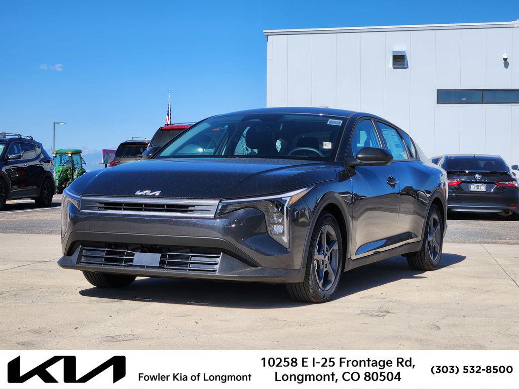 New 2026 Kia K4 LXS