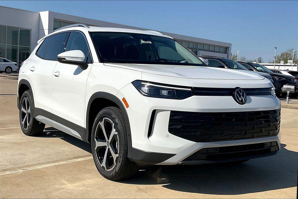 New 2026 Volkswagen Tiguan 2.0T SE