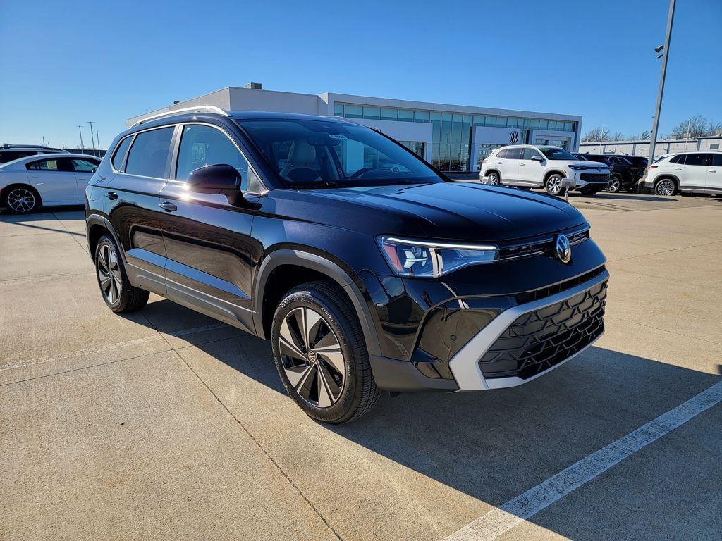 New 2026 Volkswagen Taos 1.5T SE