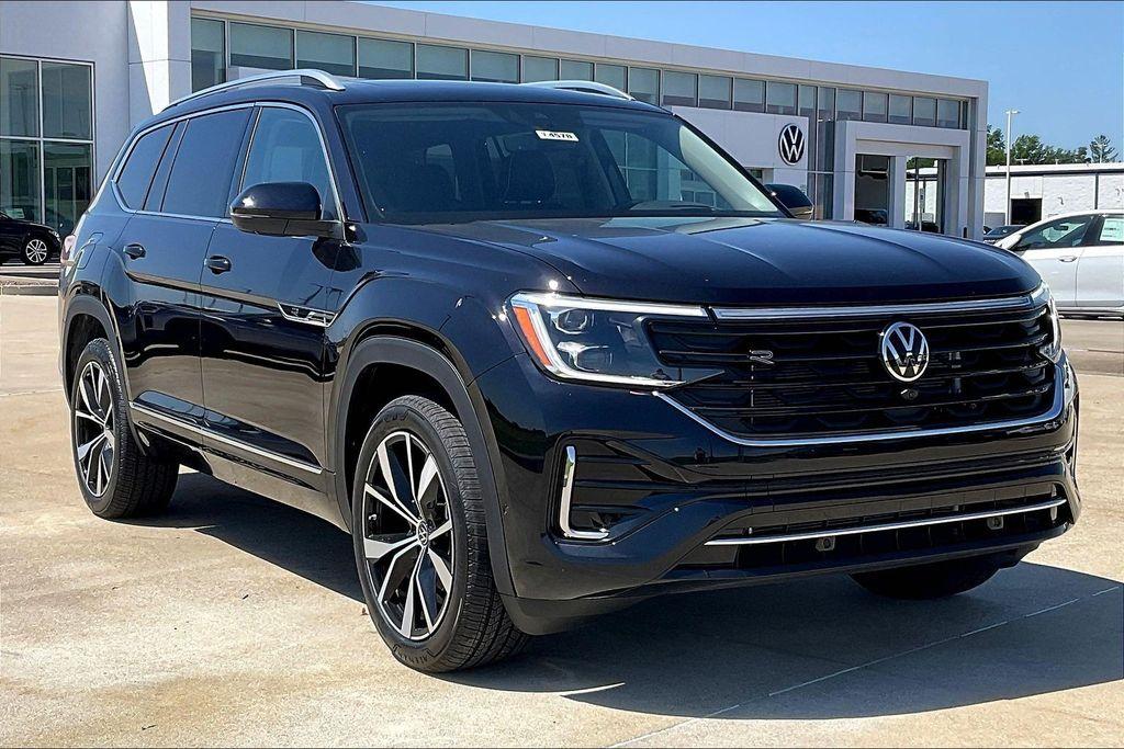 New 2026 Volkswagen Atlas 2.0T SEL Premium R-Line