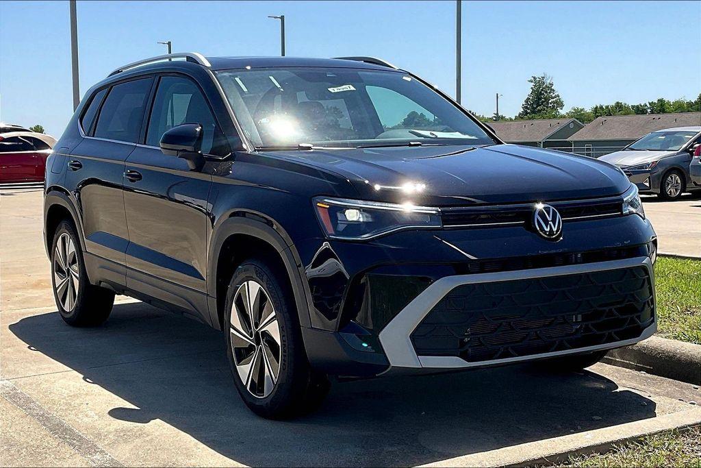 New 2026 Volkswagen Taos 1.5T SE
