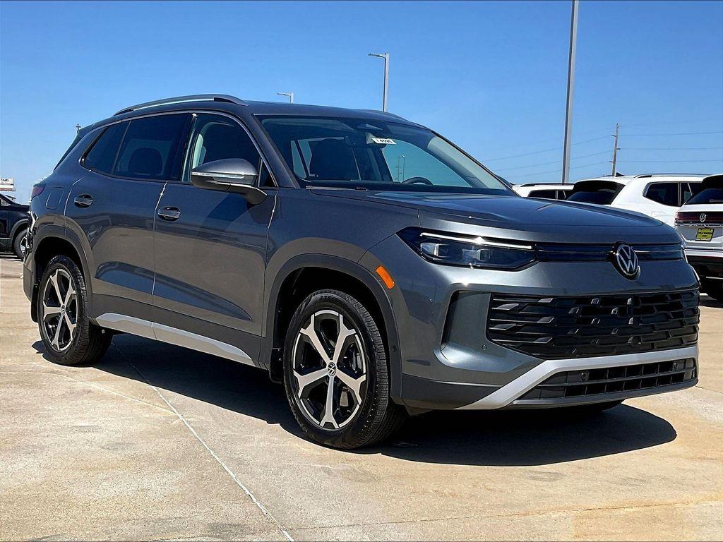 New 2026 Volkswagen Tiguan 2.0T SE