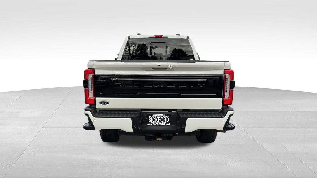 صورة 6 لـ 2025 FORD F-350 PLATINUM