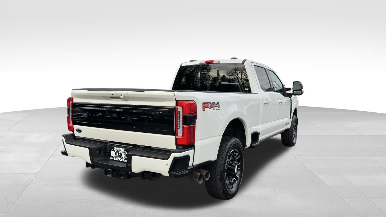2025 FORD F-350 PLATINUM photo 5
