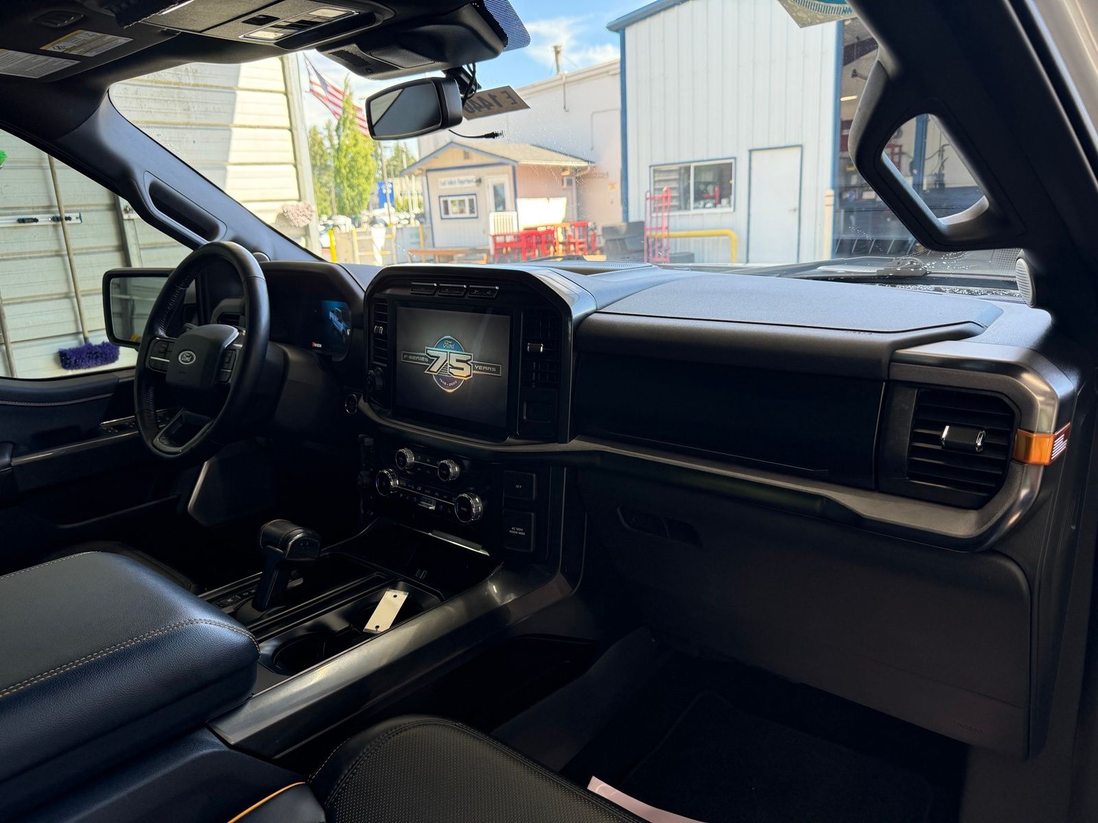 2023 FORD F-150 TREMOR photo 11