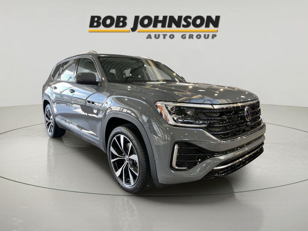 New 2026 Volkswagen Atlas 2.0T SEL Premium R-Line 4MOTION