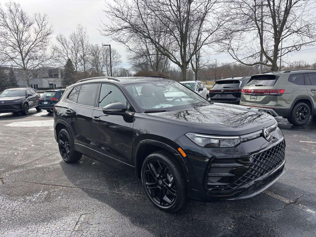 New 2026 Volkswagen Tiguan 2.0T SE R-Line Black 4MOTION