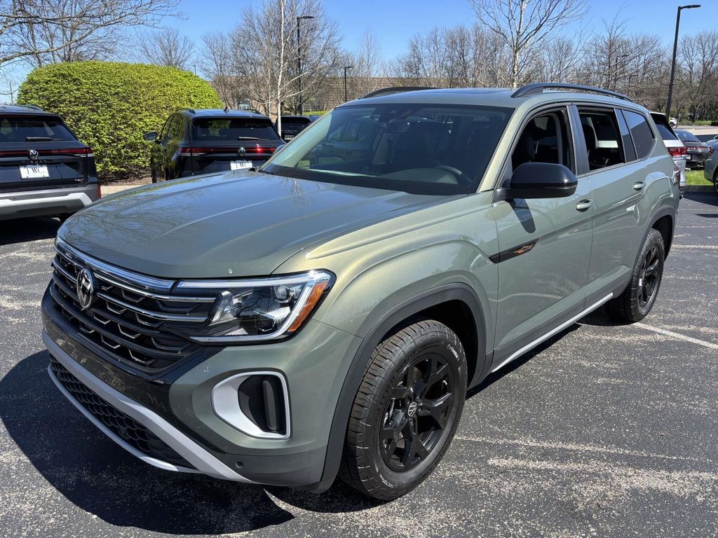 New 2026 Volkswagen Atlas Peak Edition