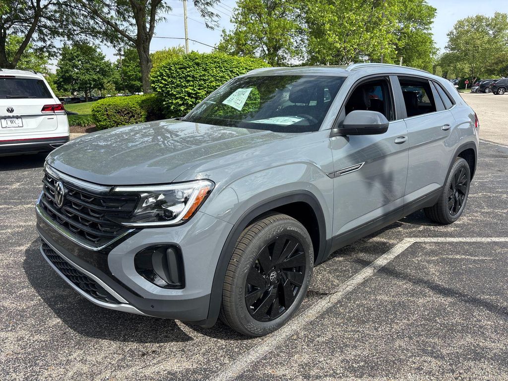 New 2026 Volkswagen Atlas Cross Sport 2.0T SE w/Technology 4MOTION